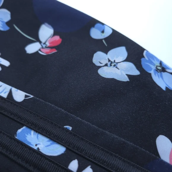 Adidas Girls Floral Printed Tricot Joggers size M (10/12) - Picture 16 of 16